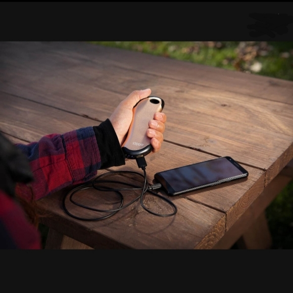 Zippo HeatBank 9S Rechargeable Hand Warmer & Power Bank - Champagne - Picture 2 of 4